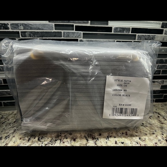 Tory Burch Fleming Convertible Shoulder Bag (Black) NOT FOR SALE - Picture 3 of 13